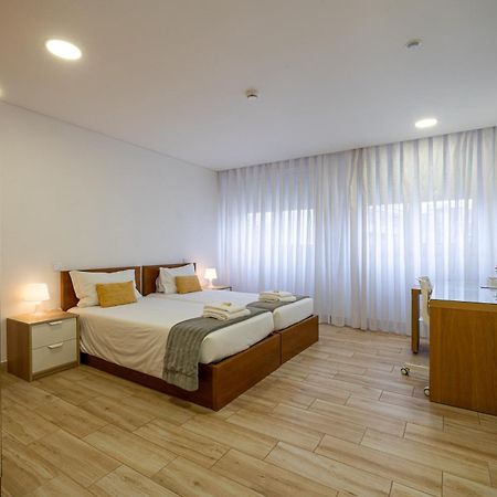 Central Suites Sao Joao da Madeira Bagian luar foto