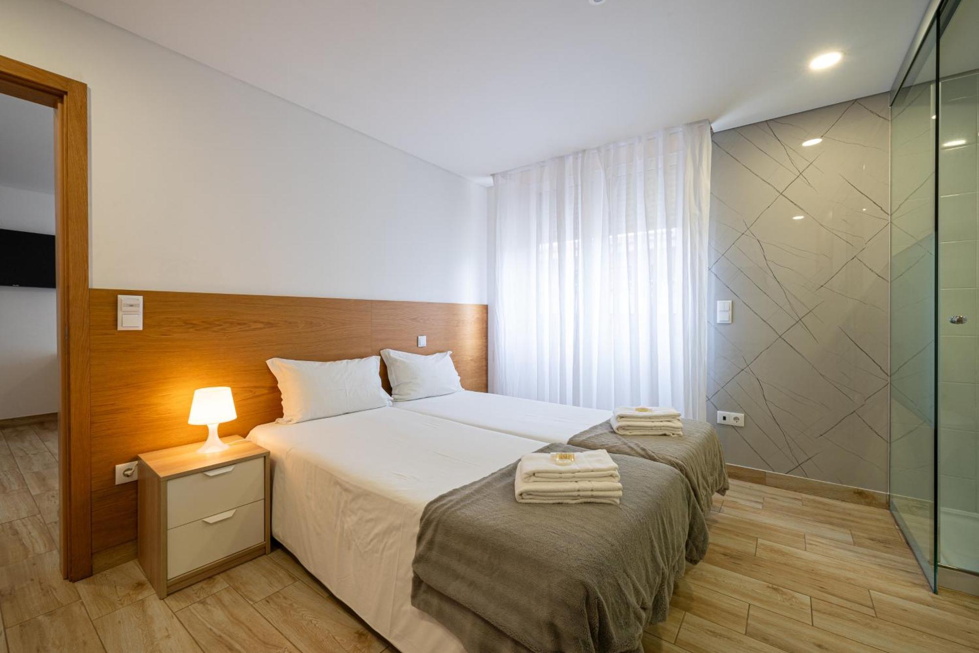 Central Suites Sao Joao da Madeira Bagian luar foto