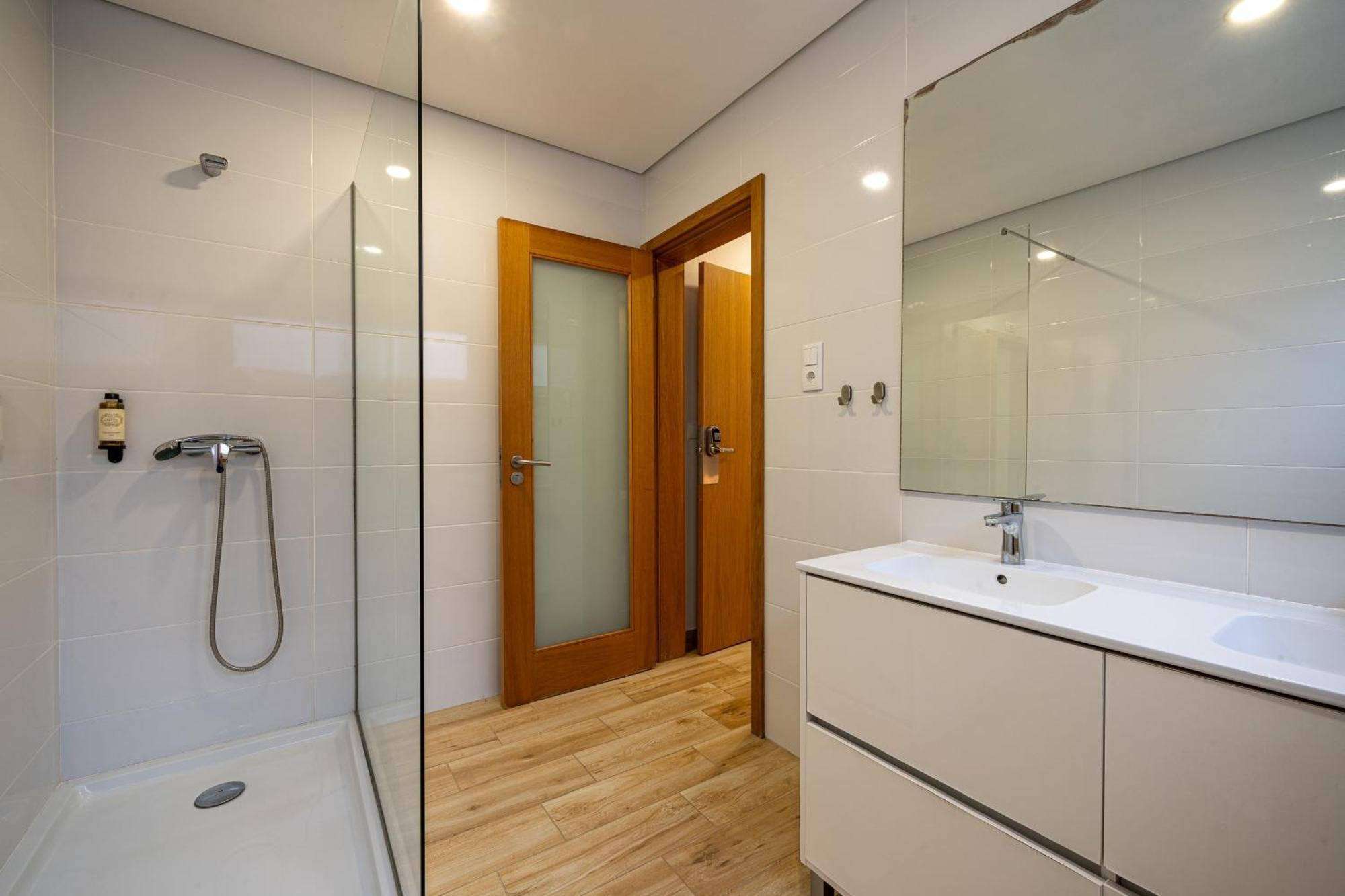 Central Suites Sao Joao da Madeira Bagian luar foto