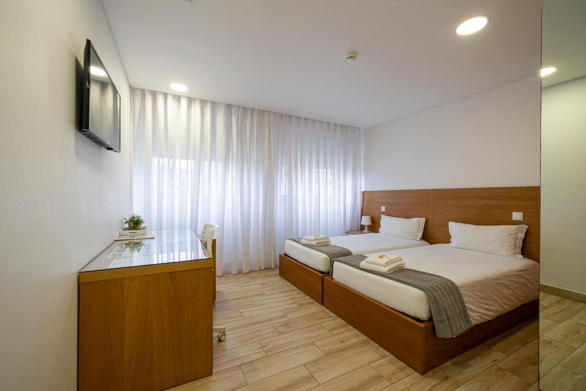 Central Suites Sao Joao da Madeira Bagian luar foto