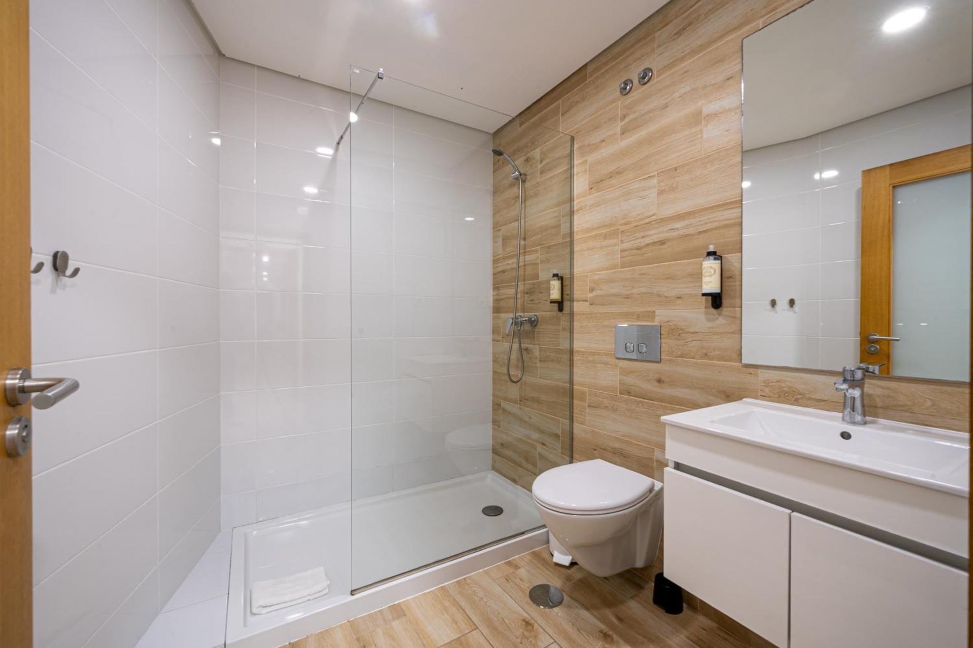 Central Suites Sao Joao da Madeira Bagian luar foto